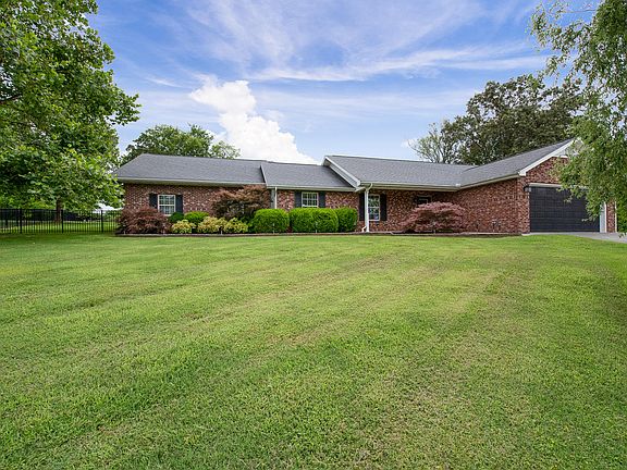 2nd image of 5521 Brandon Park Dr