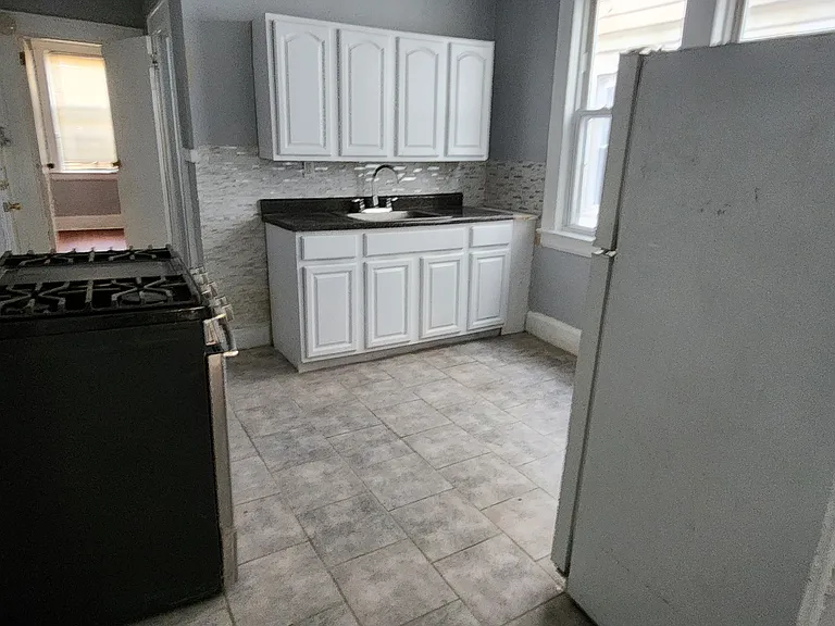231 Myrtle Ave #1 — Photo 7