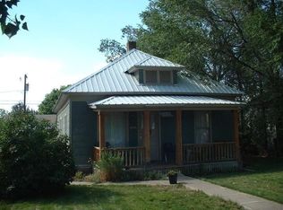521 N 4th St, Montrose, CO 81401
