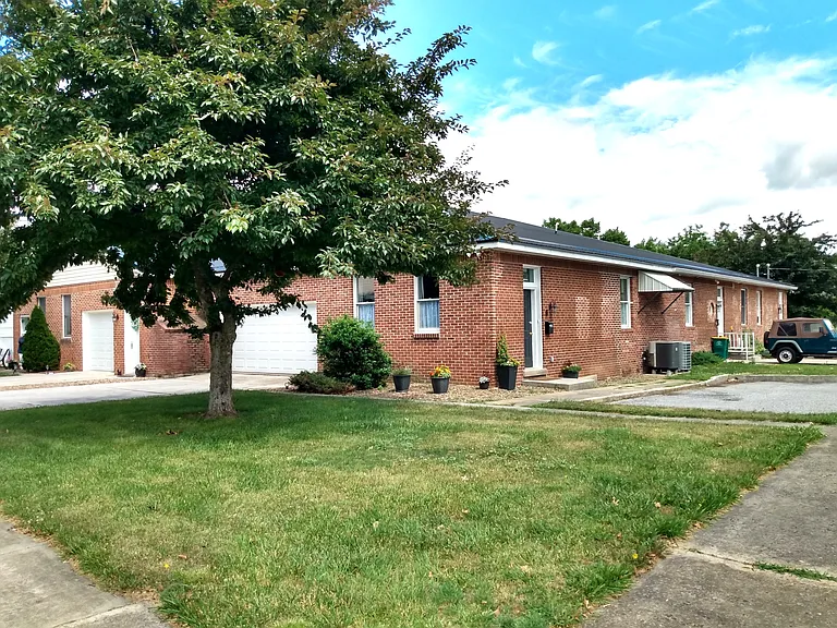 1400 Scotland Ave — Photo 13