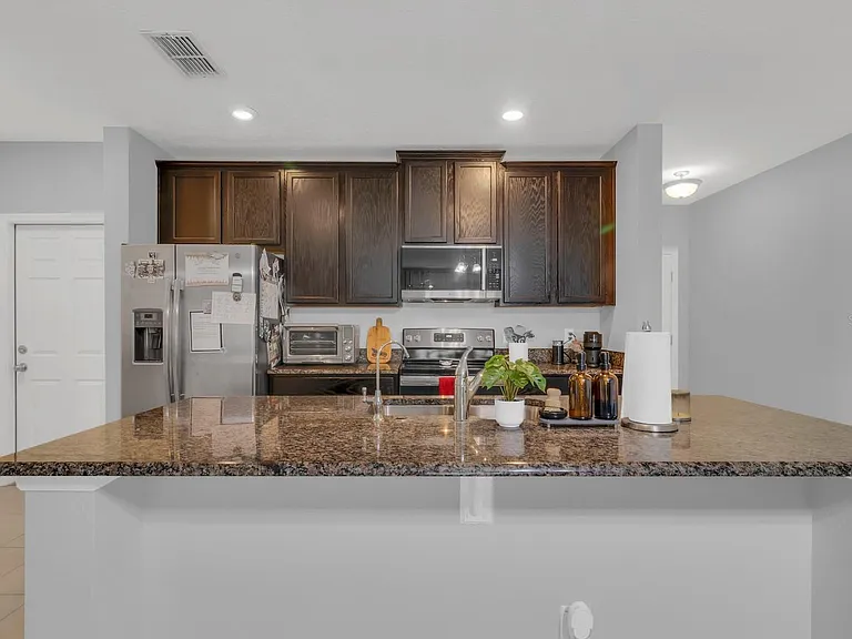1739 Kato Way — Photo 4