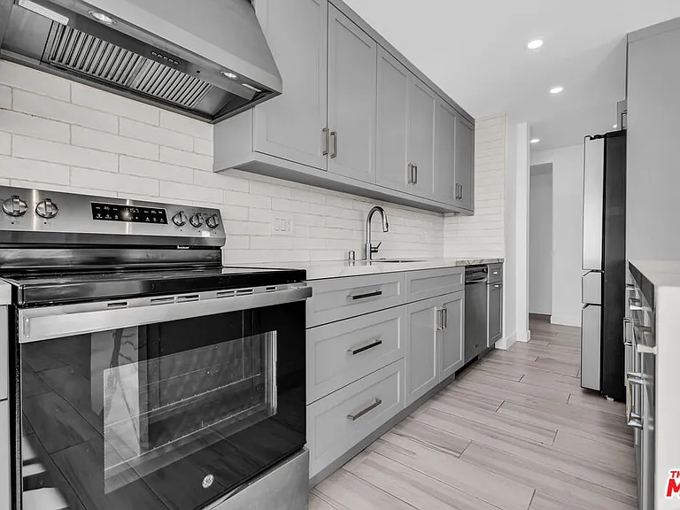 1155 N La Cienega Blvd #1106 — Photo 11