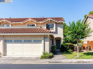 20061 Summercrest Dr, Castro Valley, CA 94552