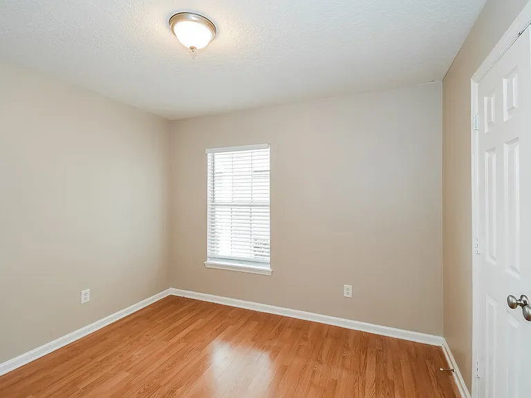 1032 Beckingham Dr — Photo 12