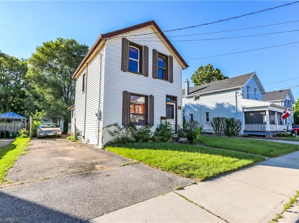 49 Grand St, Brantford, ON N3R 4B3