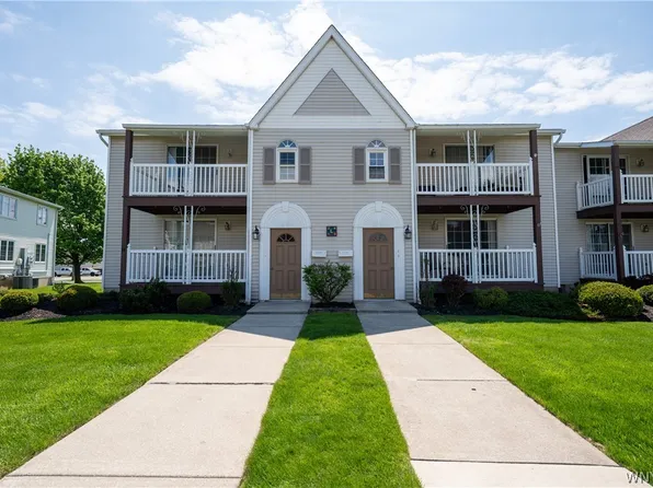 400 West Ave Unit L3, West Seneca, NY 14224