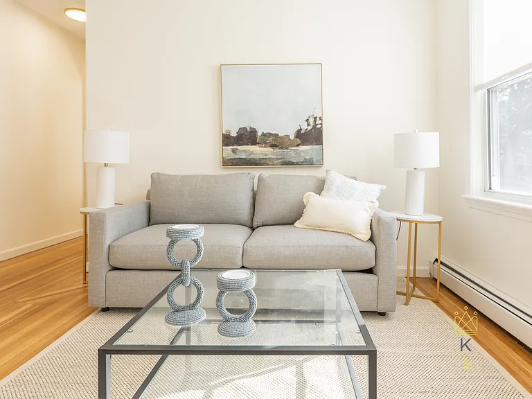 34 White Pl #3 — Photo 4