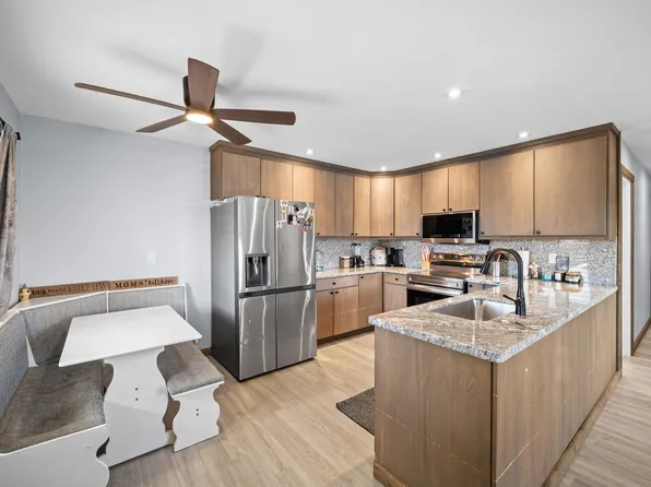 3933 Lawehana St, Lihue, HI 96766