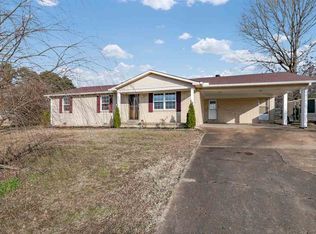 1450 Old Humboldt Rd, Jackson, TN 38305