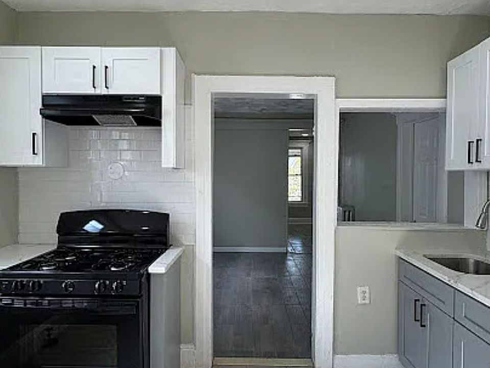 1st image of 488 Norwood St #4