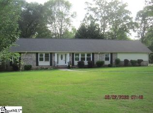 201 Confederate Cir, Taylors, SC 29687