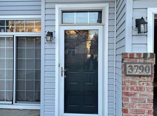 3790 Vermilion Ct S, Eagan, MN 55122