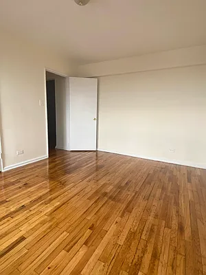 Rented by Queens Apartments Realty LLC | media 6