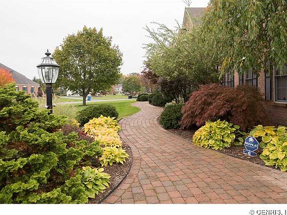 3rd image of 6 Lusk Farm Cir