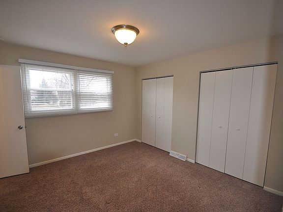 5th image of 16056 Olcott Ave