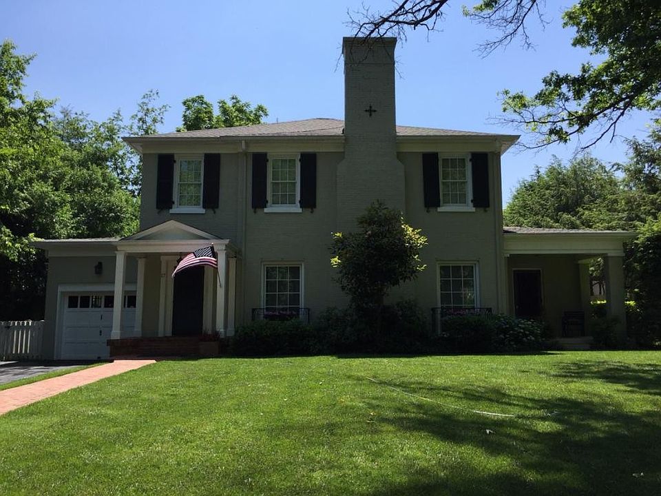 1st image of 17 Long Crescent Dr