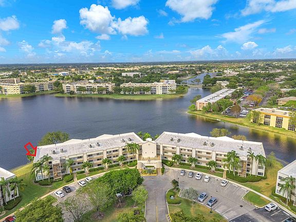 5th image of 10448 E Clairmont Circle #201