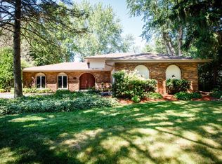 918 Bedford Ln, Libertyville, IL