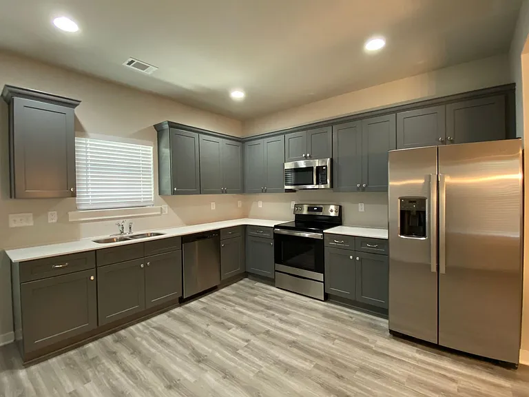 1245 Brookhaven Dr — Photo 8