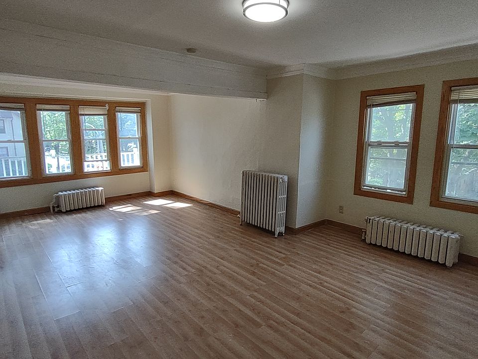 Living room, potential space for dining room too