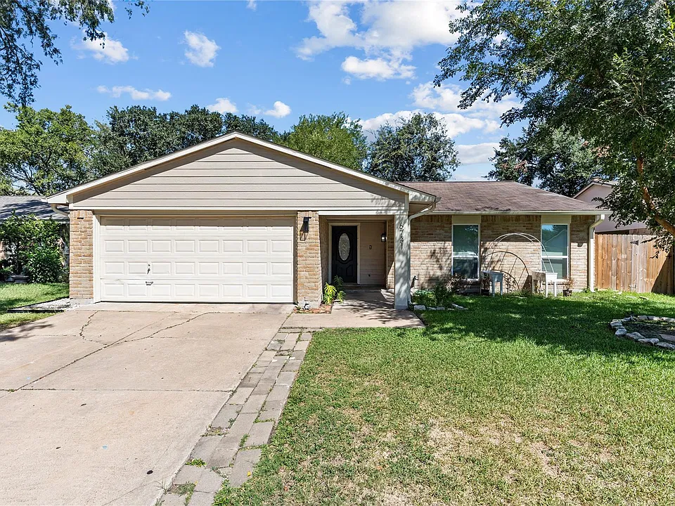 6731 Blue Ridge Dr