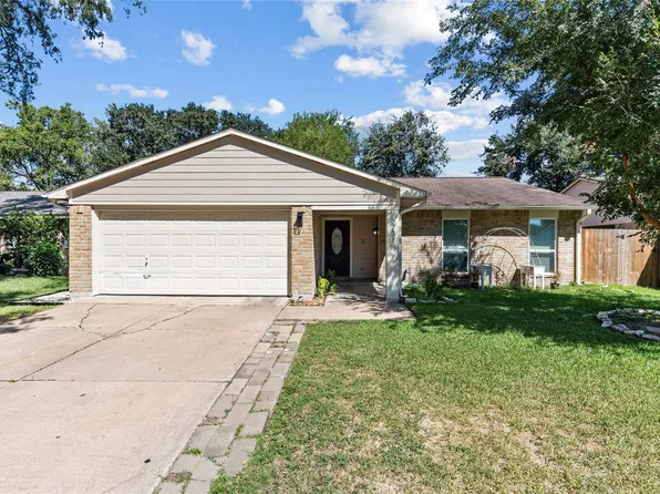6731 Blue Ridge Dr, Richmond, TX 77469