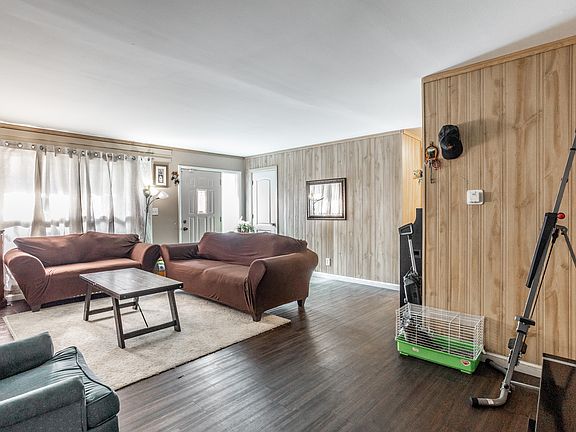5th image of 3462 Ashway Dr
