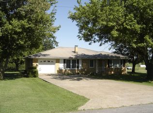 102 Aldridge Rd, Leoma, TN 38468