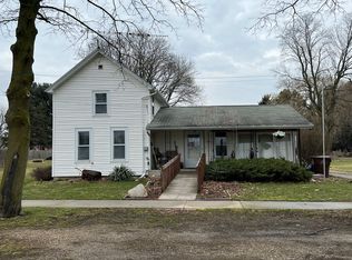 127 E Elm St, Elsie, MI