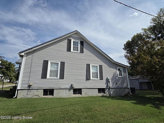 3rd image of 115 Perry St