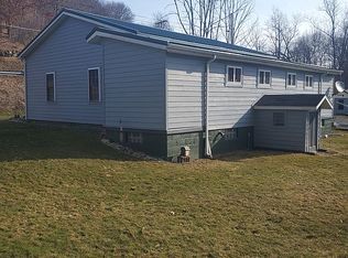 647 Kaylor Petrolia Rd, Karns City, PA 16041