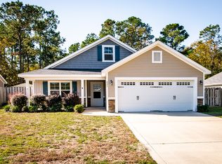 423 Ridgeway Dr, Sneads Ferry, NC 28460