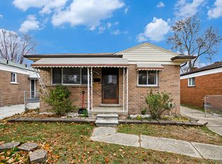 23920 Winifred Ave, Warren, MI 48091