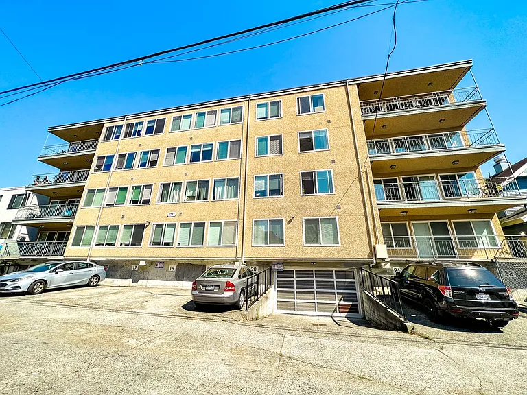 IRO Apartments — Photo 66