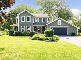 658 Willow Ln, Webster, NY 14580