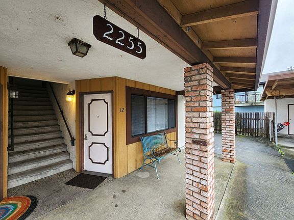 3rd image of 2255 Arbutus St #2B-1BA