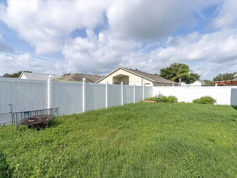 3335 Clover Blossom Cir — Photo 21
