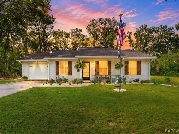 20874 SW Robin Dr, Dunnellon, FL 34431