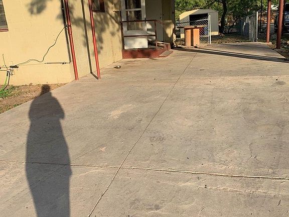 2nd image of 71 Chandler Ave