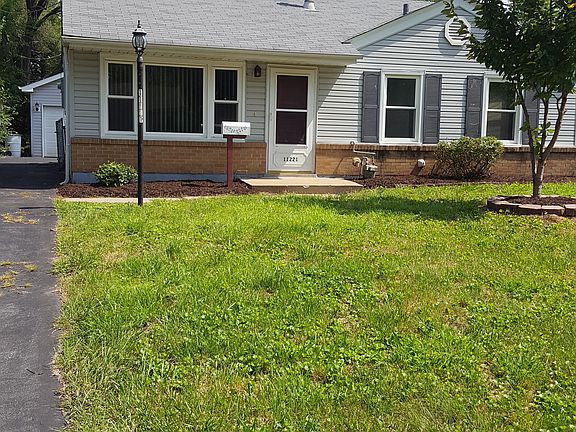 2nd image of 11221 Saint Matthias Ln