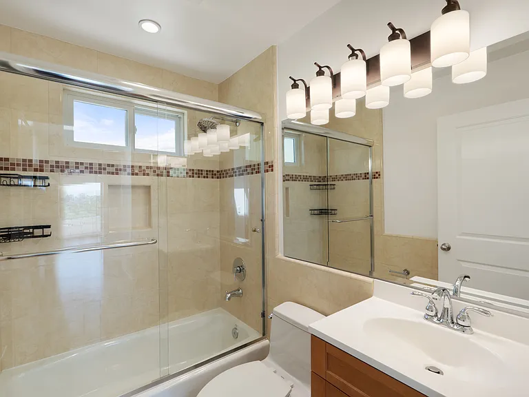 1530 Parmer Ave — Photo 19
