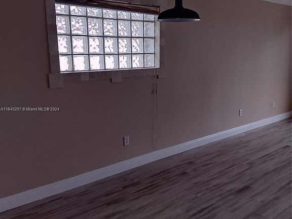 5th image of 17088 NW 11th St