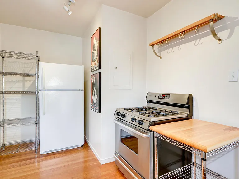 5228 G St — Photo 16