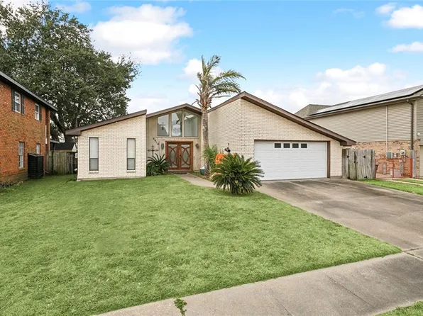 6916 Camberley Dr, New Orleans, LA 70128
