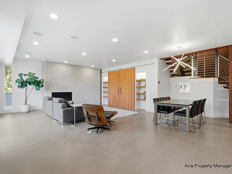 2709 NW Bullfinch Pl — Photo 42