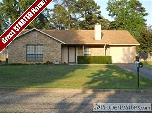 2nd image of 32 Buena Vista Dr