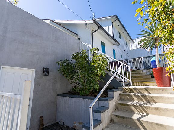 4th image of 410 El Redondo Ave