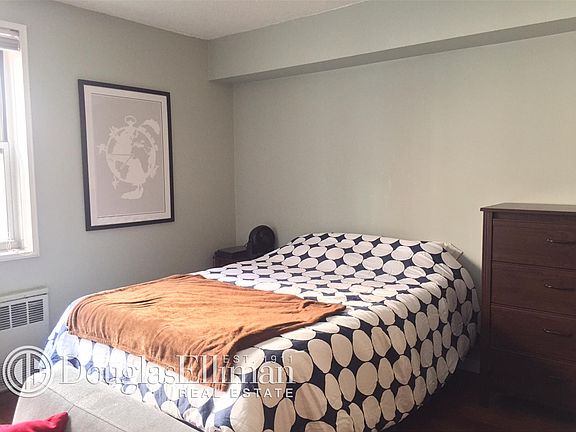 4th image of 170 W 23rd St APT 3X