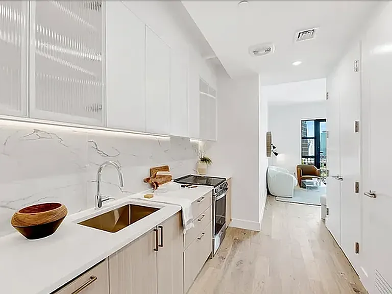 69 Adams St #24D — Photo 10
