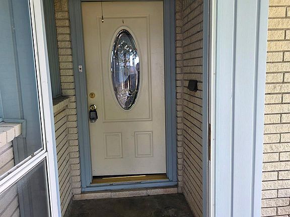 3rd image of 1133 25th Ave N